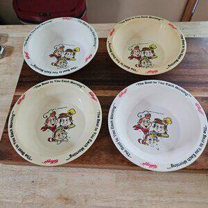 vintage kellogs rice krispies bowl featuring snap crackle pop